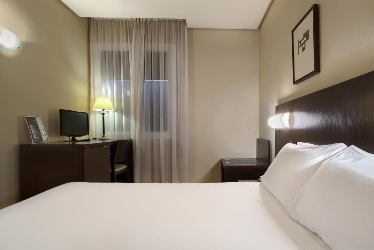 Hotel Sercotel Tudela Bardenas Szoba fotó