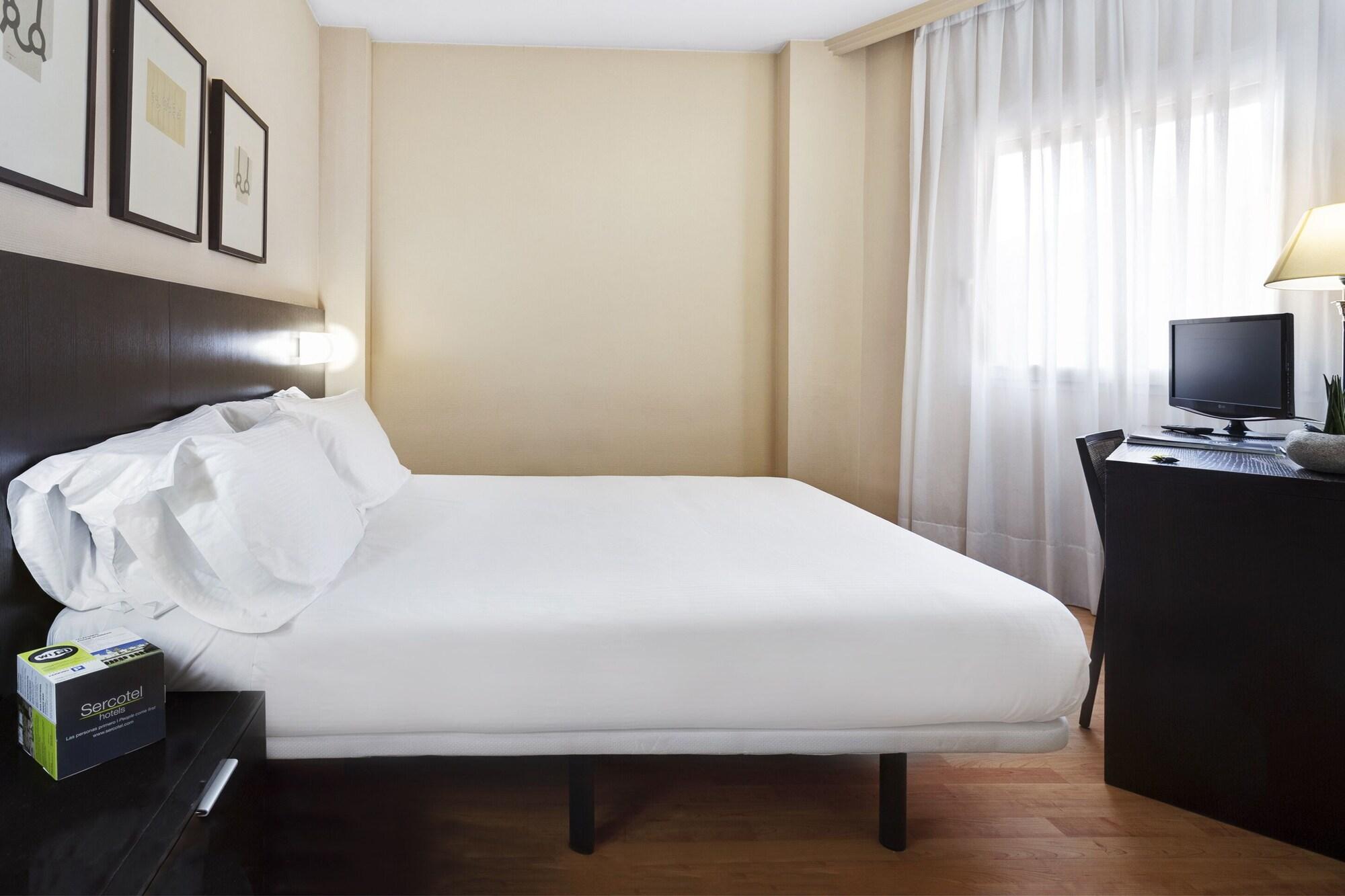 Hotel Sercotel Tudela Bardenas Kültér fotó